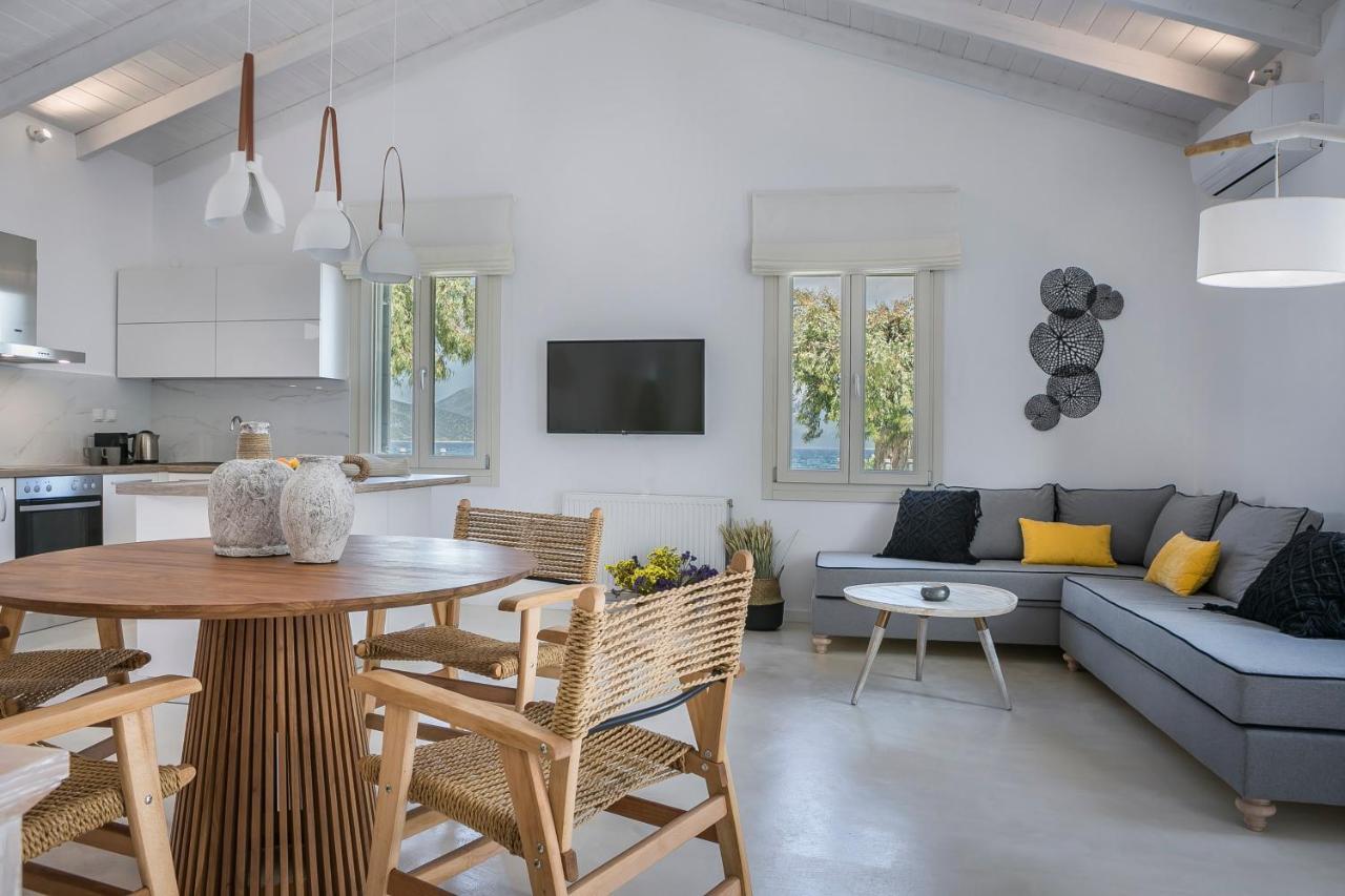Villa Olvio Living By The Sea Sami  Exterior foto